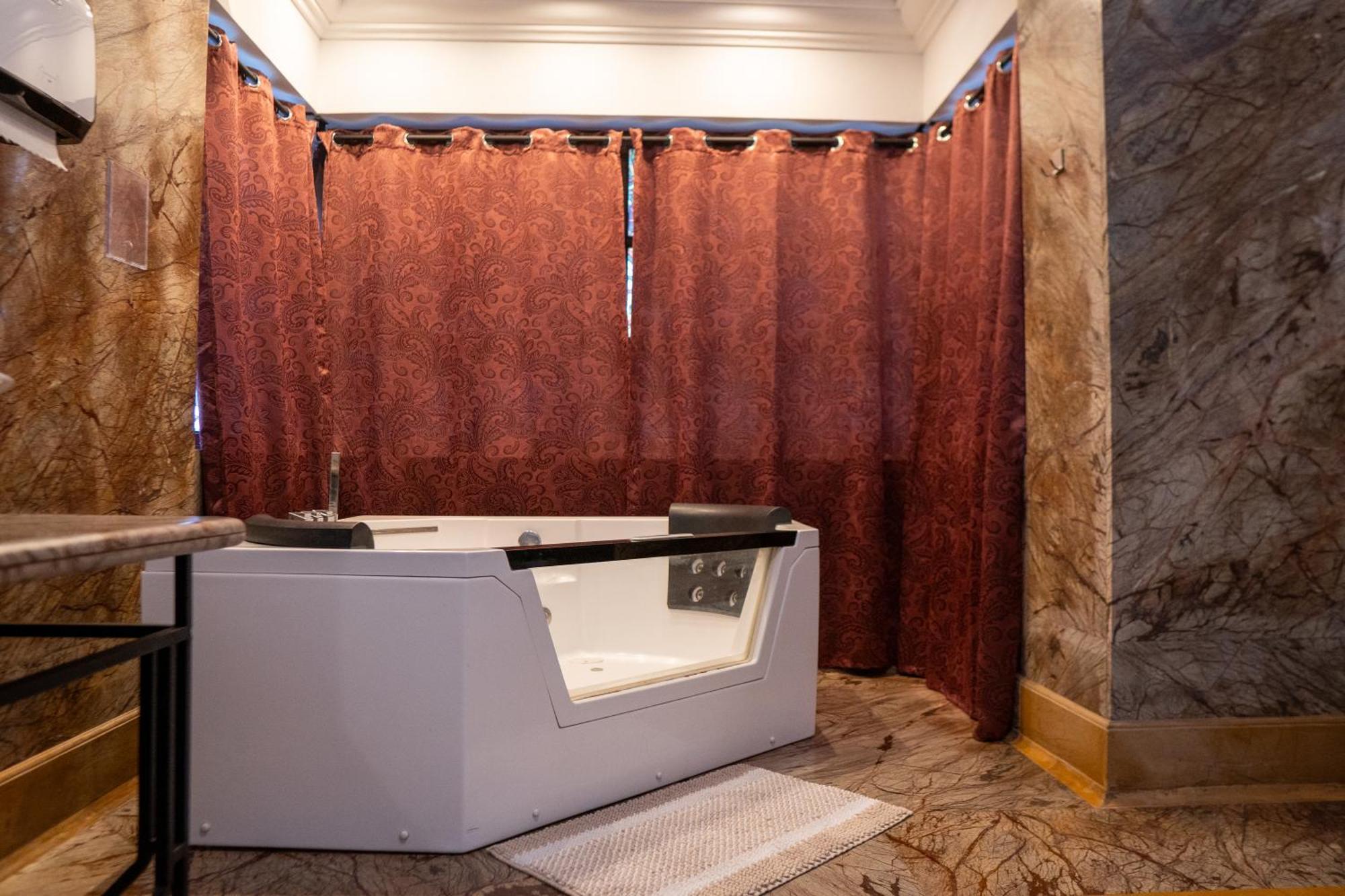 אנטיגואה גואטמלה Indian Palace Hotel Boutique Spa & Restaurante מראה חיצוני תמונה